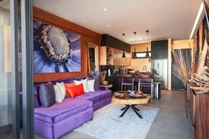 TV - Casa De Oro - Amazing Ocean & City Views & Incredible Amenities - New 1 Bedroom 1 Bath at Sailview 180 (Puerto Vallarta)