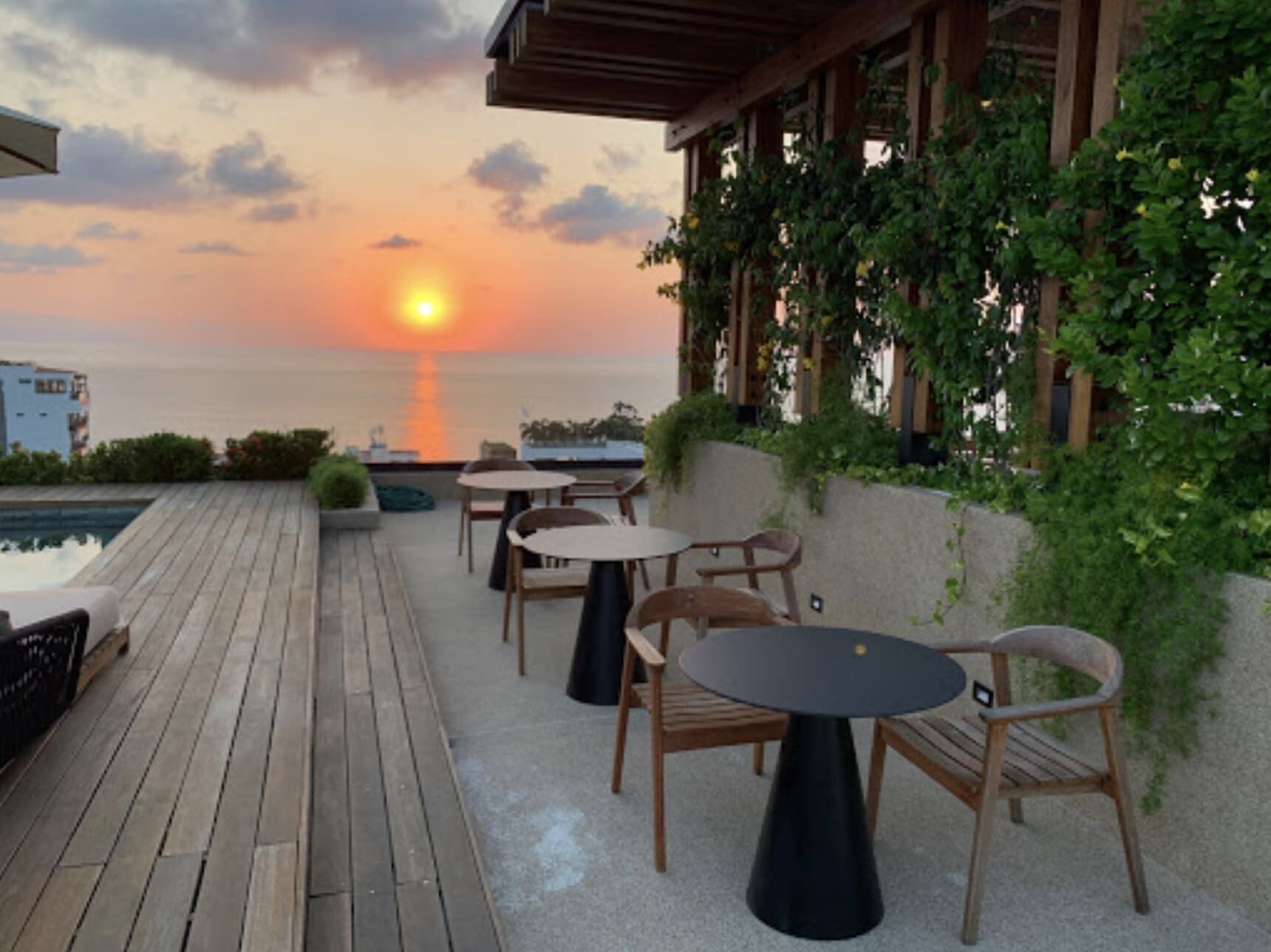 Khu ẩm thực ngoài trời