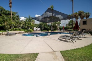 Pool - Warm & Cozy 1bed Condo Close to Everything! Your Los Cabos Home Away From Home!!! (San José del Cabo)