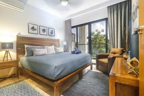 2 bedrooms, laptop workspace, iron/ironing board, bed sheets - Brand New-modern Scaped 2 BR Condo in the new Heart of Playa del Carmen!!! Sleeps 4 (Playa del Carmen)