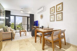 Interior - Brand New-modern Scaped 2 BR Condo in the new Heart of Playa del Carmen!!! Sleeps 4 (Playa del Carmen)