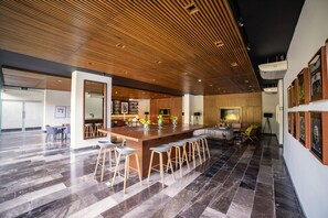 Dining - Deluxe and Unique 3BR Condo by The Harbor, North of Mérida (Mérida)