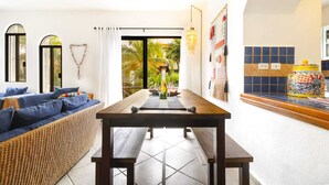 Dining - 2 BR Cozy Apartment Only Steps From the Beach ! Perfect Location !!! (Playa del Carmen)