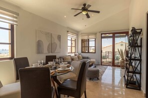 TV - Stunning Cabo Villa! Minutes to Downtown Cabo! (Cabo San Lucas)