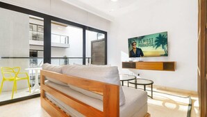 Living area - 1 BR #1 Location! Condo Ipana. Brand new W/ 3 Rooftop Pools, Gym and Rooftop bar With Ocean View.!!! (Playa del Carmen)