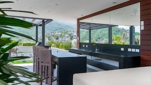 Unclassified image, 3 of 50, button - Casa Artista! Stunning Well Appointed 1 BED 2 BA Heart of the Romantic Zone Zenith Building! (Puerto Vallarta)