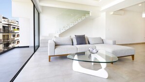 Unclassified image, 4 of 34, button - Bright Modern 3 BR! Private Jaccuzzi! Fast Wifi!! (Playa del Carmen)