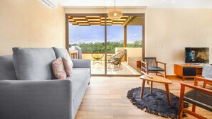 Living area - Luxury Penthouse Private Rooftop Pool GYM 3 BR in Tulum (Tulum)