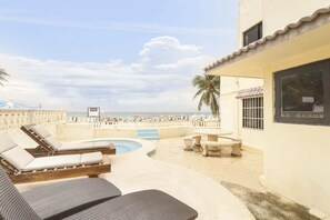 Terrace/patio - 2 BR Beachfront Unique Mexican Style Condo With Ocean Views ! (Playa del Carmen)