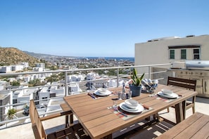 Outdoor dining - Rare Penthouse 3 Beds // 2.5 Baths // Walking Distance to Cabo San Lucas Marina!! (Cabo San Lucas)