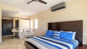 3 bedrooms, laptop workspace, iron/ironing board, bed sheets - Rare Penthouse 3 Beds // 2.5 Baths // Walking Distance to Cabo San Lucas Marina!! (Cabo San Lucas)