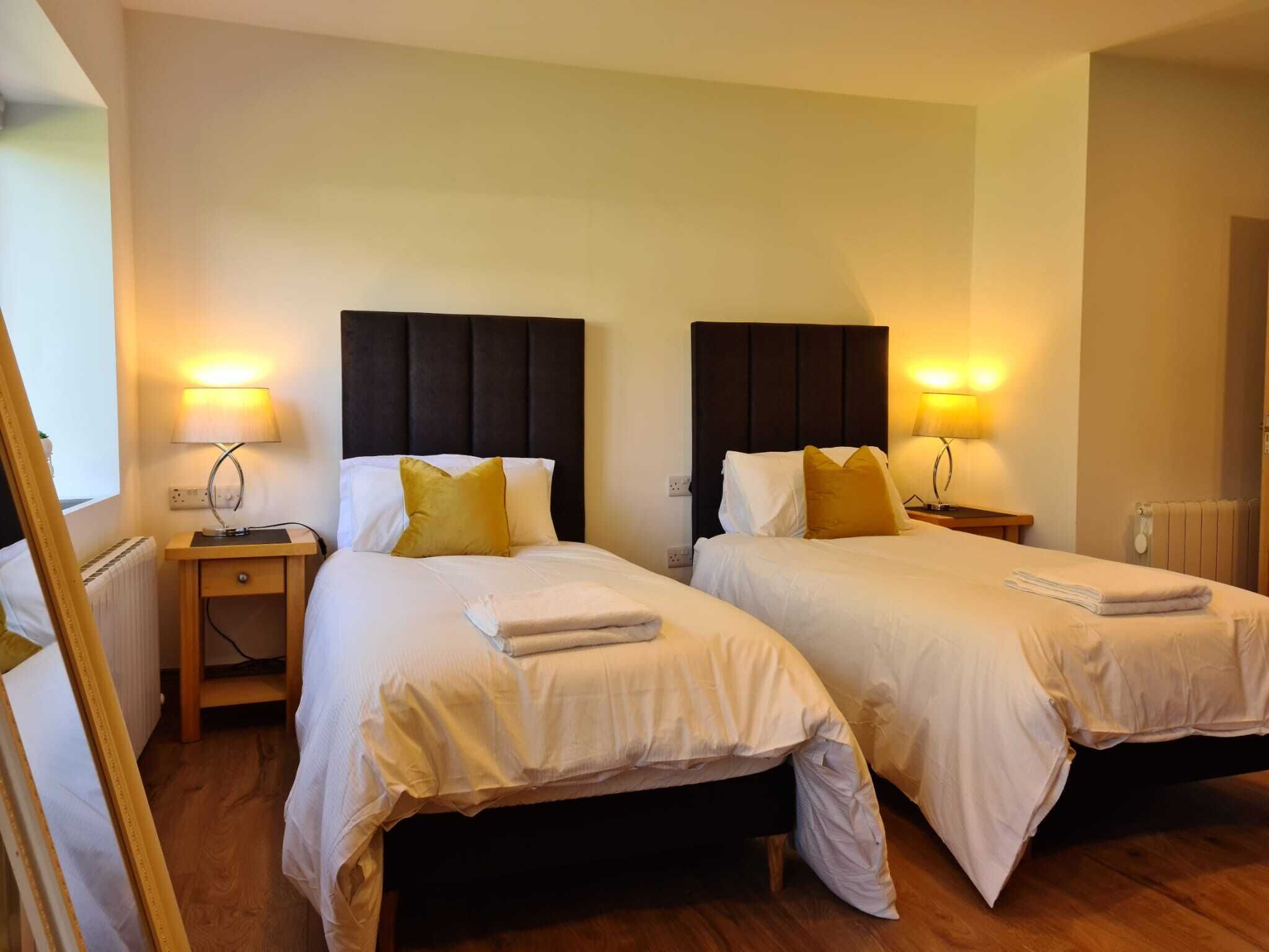 2 chambres, bureau, fer et planche à repasser, Wi-Fi gratuit
