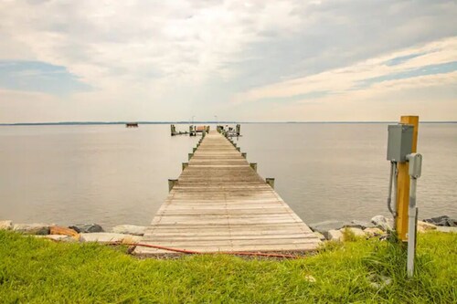 Kent Island Waterfront Cottage