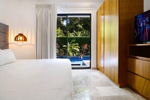 2 bedrooms, laptop workspace, iron/ironing board, bed sheets - Modern Swim-up Suite, Sleeps 6, Aldea Zama Prime Location (Tulum)