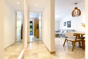 Interior - Modern Swim-up Suite, Sleeps 6, Aldea Zama Prime Location (Tulum)