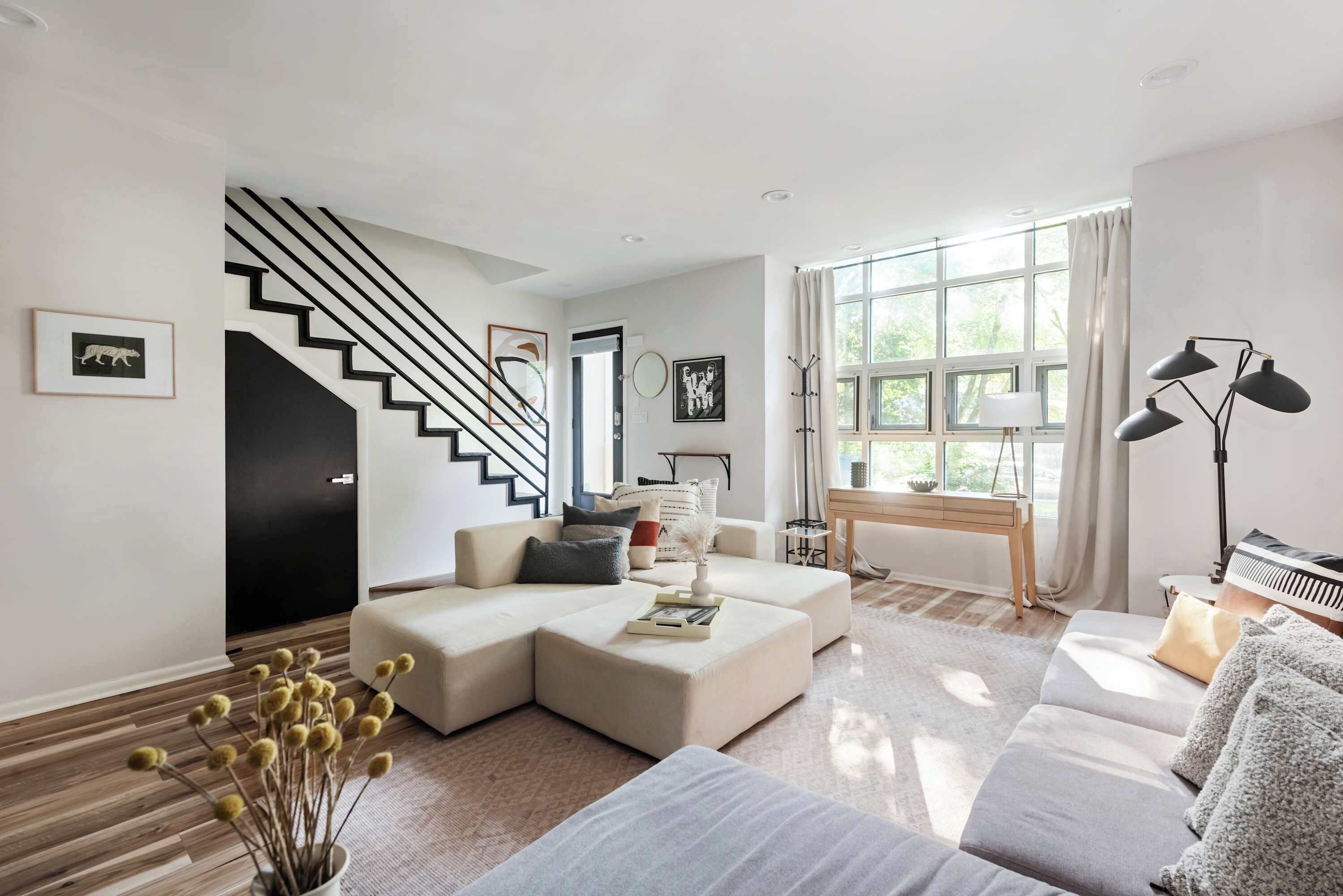 Fernseher, Kamin, Arbeitsbereiche