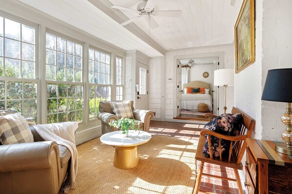 3 bedrooms, desk, iron/ironing board, WiFi