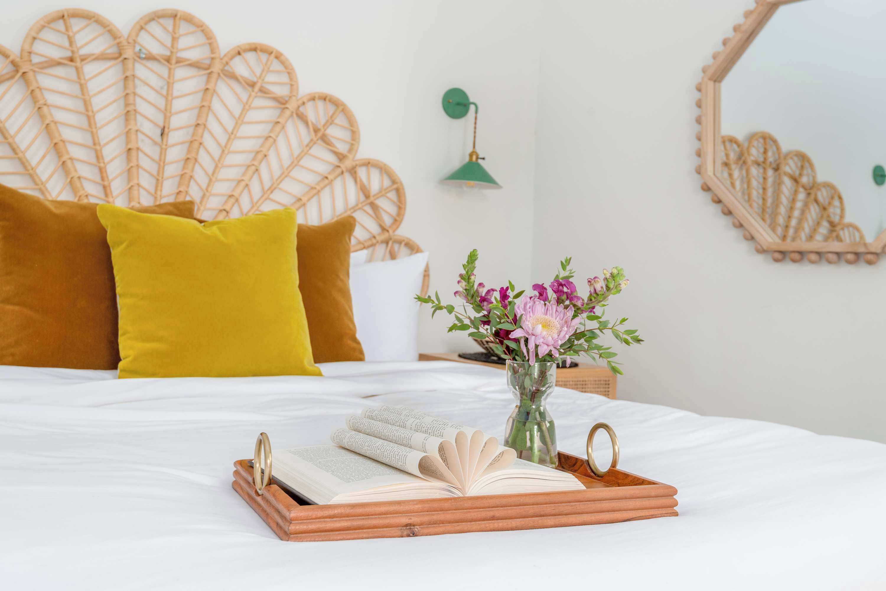 2 bedrooms, desk, iron/ironing board, WiFi