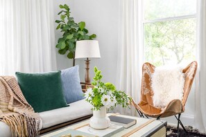 テレビ、書斎 / ワークスペース