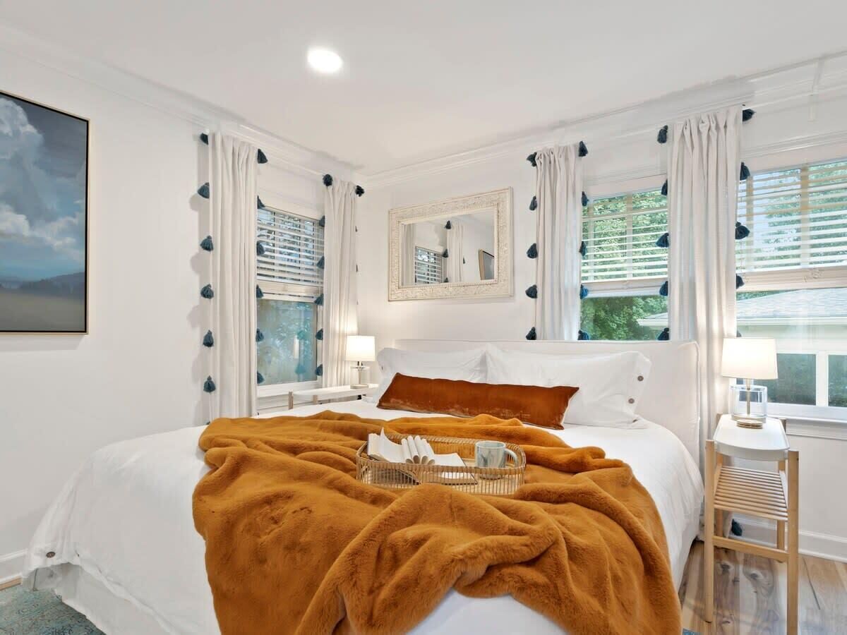 1 makuuhuone, työpöytä, silitysrauta/-lauta, Wi-Fi