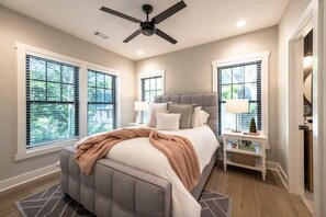 2 Schlafzimmer, Bügeleisen/Bügelbrett, WLAN, Bettwäsche