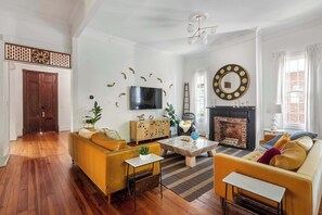 TV, fireplace, offices