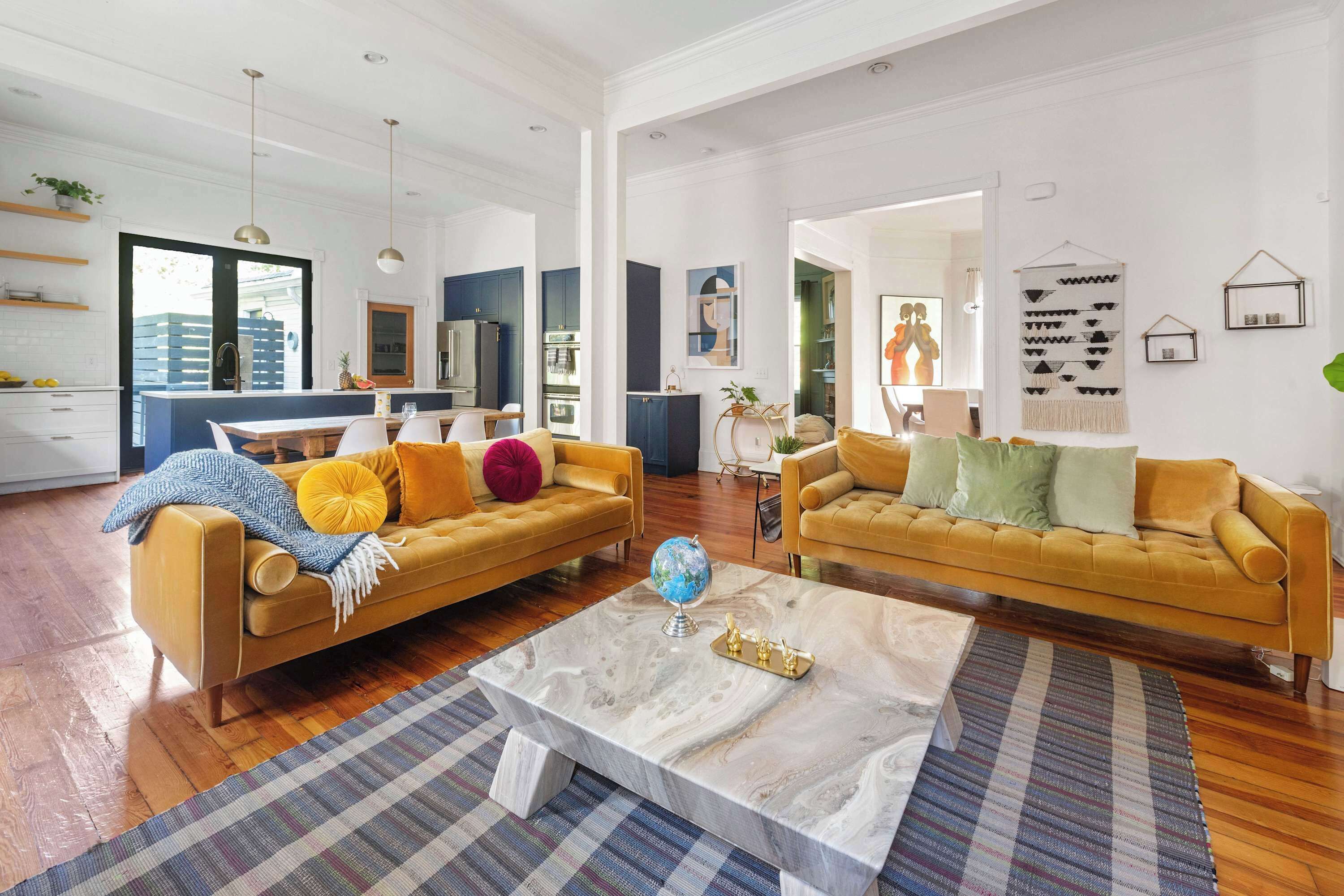 Fernseher, Kamin, Arbeitsbereiche