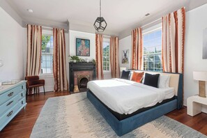 3 habitaciones, escritorio, tabla de planchar con plancha y wifi 