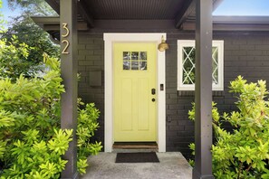 Exterior detail - The Sanctuary by Minty Living (Atlanta)