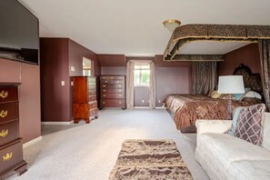 4 Schlafzimmer, Schreibtisch, kostenloses WLAN, Bettwäsche