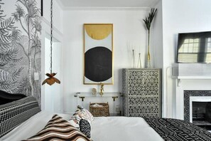 1 bedroom, iron/ironing board, WiFi, bed sheets - Fern by Minty Living (Atlanta)