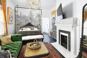 1 habitación, tabla de planchar con plancha, wifi y ropa de cama 