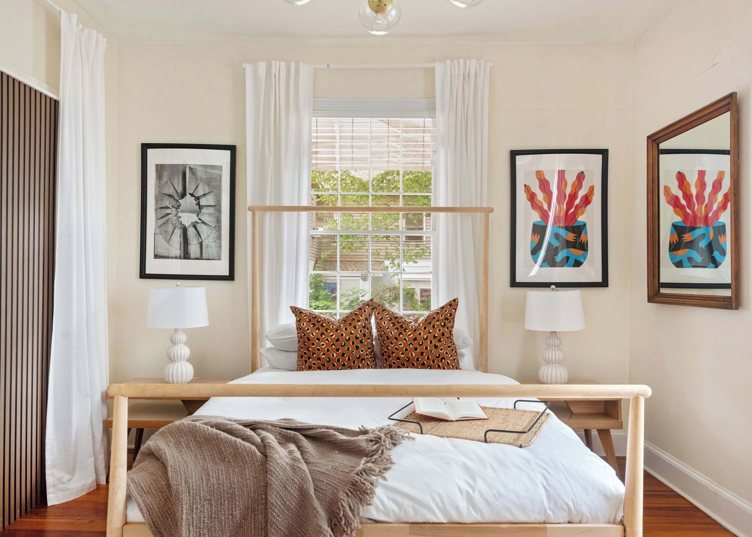 1 bedroom, desk, iron/ironing board, WiFi