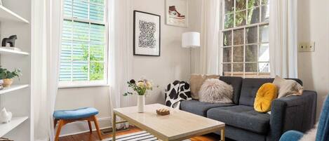 Televisión y oficina