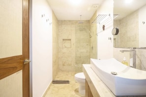 Bathroom - Anav-b31 Nice and Cozy 2 BR W/ Amazing Amenities Pool and Gardens (Akumal)