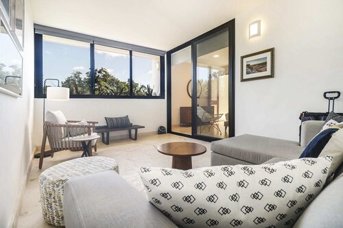 Anav-b31 Nice and Cozy 2 BR W/ Amazing Amenities Pool and Gardens