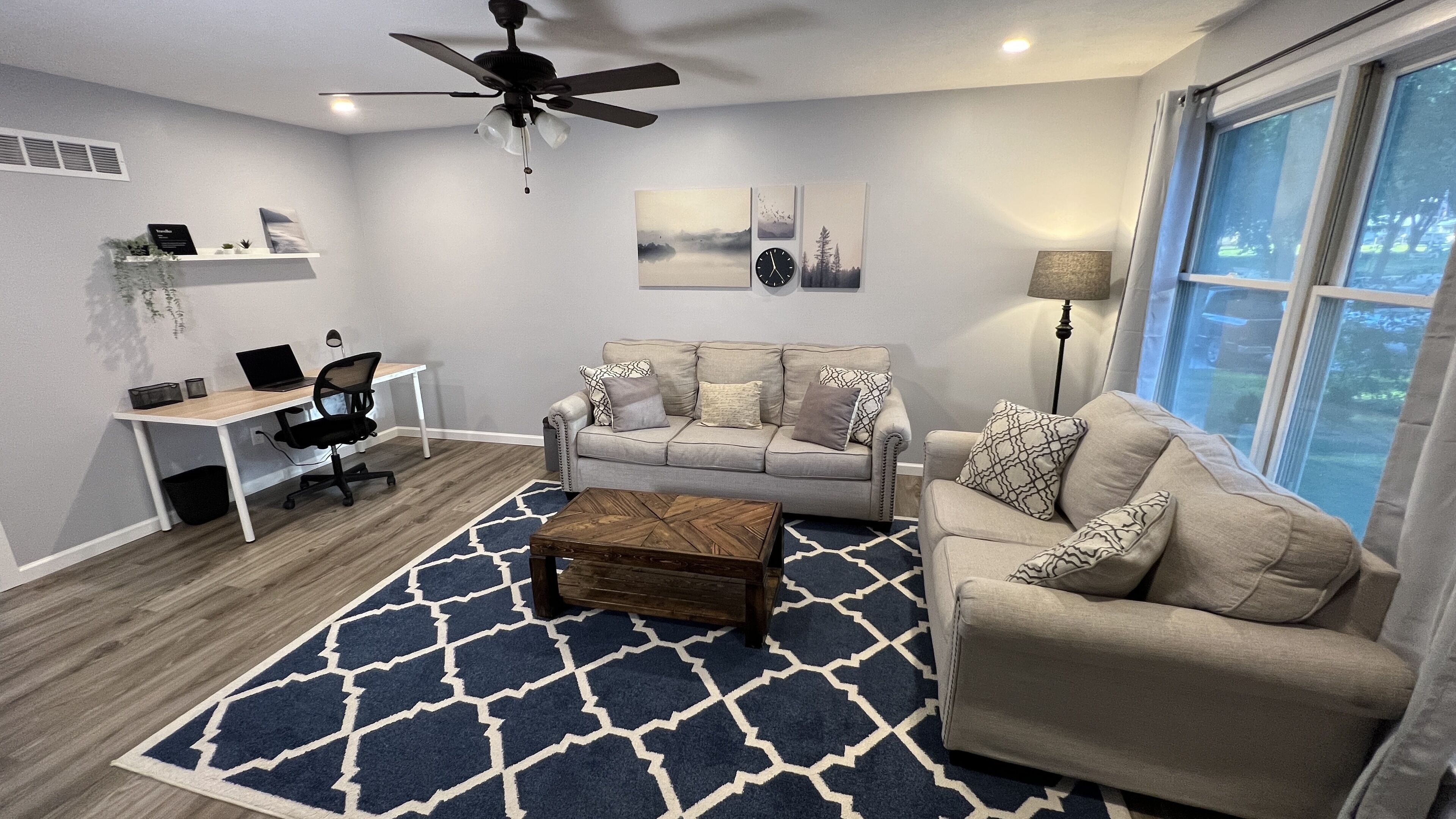 Clean Spacious Renovated Townhouse!