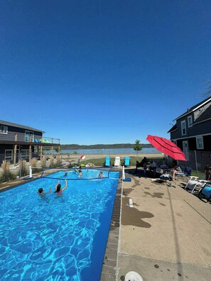 Pool - Single King Room w/ Sleeper Sofa (main level) (Lake City)
