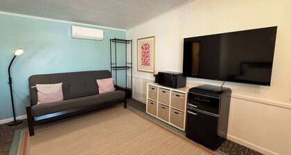 Single King Room w/ Sleeper Sofa (main level)