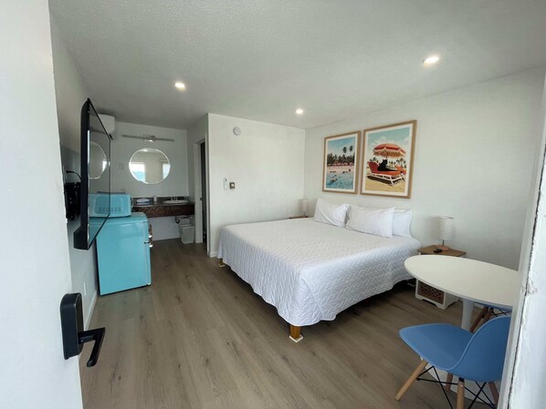 1 bedroom, WiFi, bed sheets