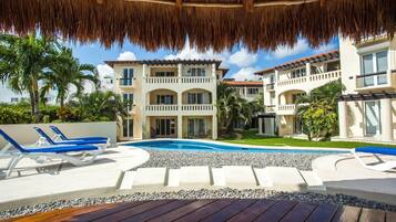 Alberca al aire libre