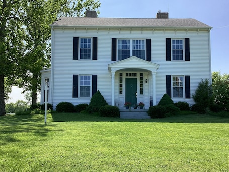 Exterior. Close to Oxford and Miami U. Pet friendly-limit 2. Country setting.
