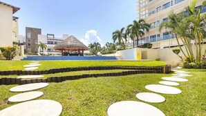 Unclassified image, 2 of 25, button - Unique 2 BR Steps From the Beach With Pool in the Heart of Playa del Carmen ! (Playa del Carmen)