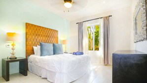 Unclassified image, 4 of 25, button - Unique 2 BR Steps From the Beach With Pool in the Heart of Playa del Carmen ! (Playa del Carmen)