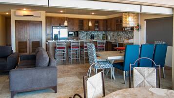 TV, đầu đĩa DVD