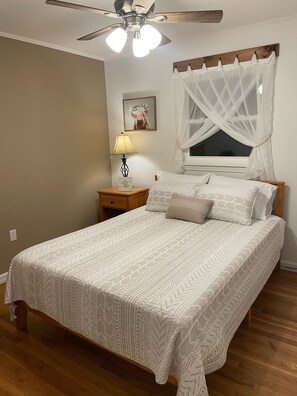 3 bedrooms, iron/ironing board, travel crib, free WiFi