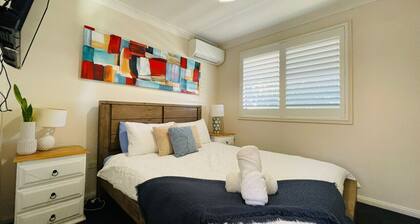Worrigee 3BR/1BA Stay Heated Rooms Near Shops