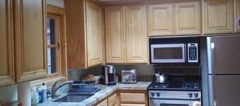Rental cottage in gated community on river