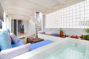 Interior - 3 BR PH w Private Pool & Jacuzzi two Blocks From the Beach (Playa del Carmen)