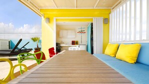 Outdoor dining - 3 BR PH w Private Pool & Jacuzzi two Blocks From the Beach (Playa del Carmen)